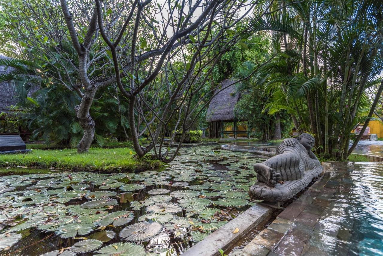 Hotel Pondok Sari Beach & Spa Resort Пемутеран Экстерьер фото