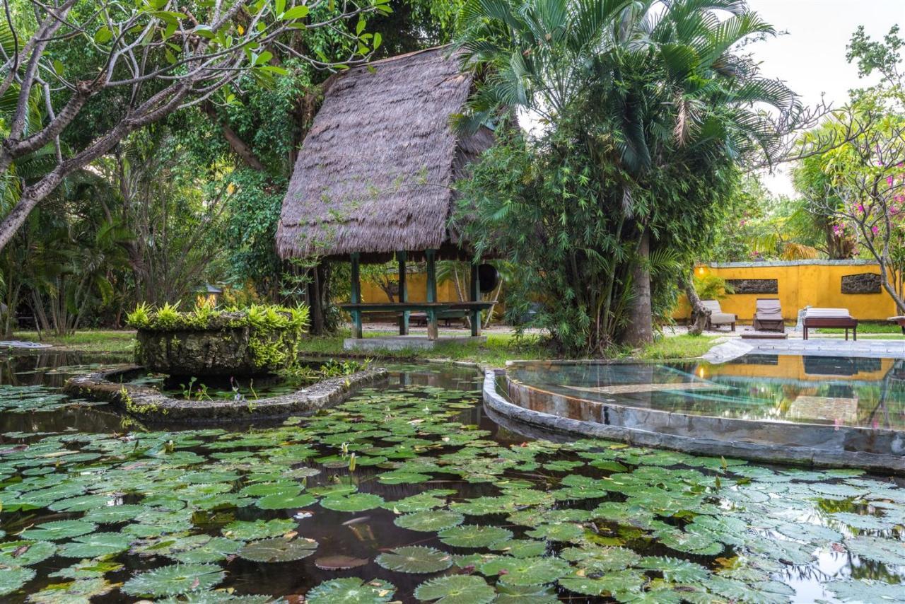 Hotel Pondok Sari Beach & Spa Resort Пемутеран Экстерьер фото